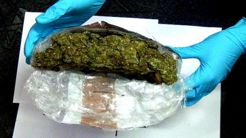 67-latek miał ponad 5 kilo marihuany i kokainę