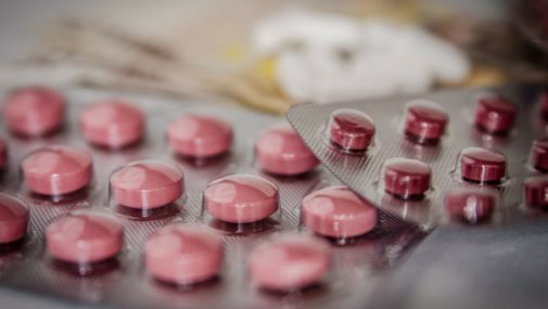 Kraj: GIF wycofał 15 serii tabletek na żołądek