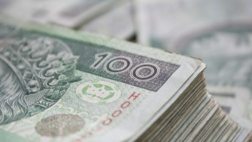 Płońsk: Zapłaciła ponad 2 tysiące złotych za „zdjęcie klątwy”