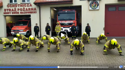 Nowy Dwór Maz.: Strażacy z OSP wzięli udział w #GaszynChallenge [VIDEO]