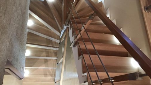 Jakie schody drewniane wybrać do swojego domu?